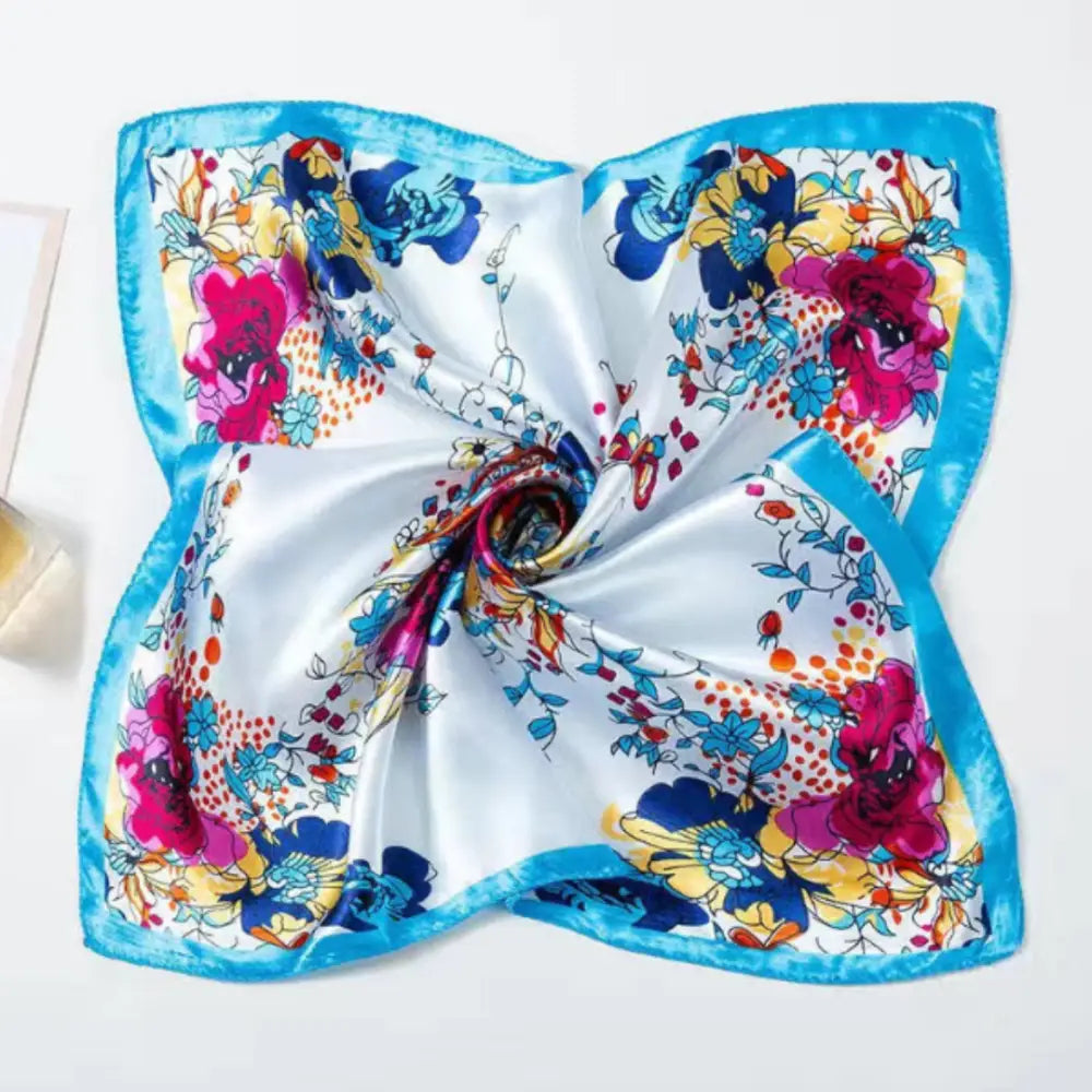 Foulard carré de soie - Bleu floreaux / 50 * 50 cm