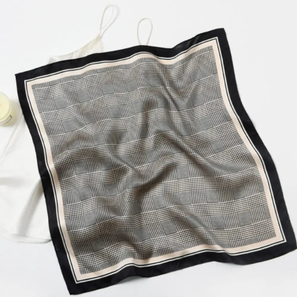 Foulard en soie luxe - Noir / 53 * 53 cm