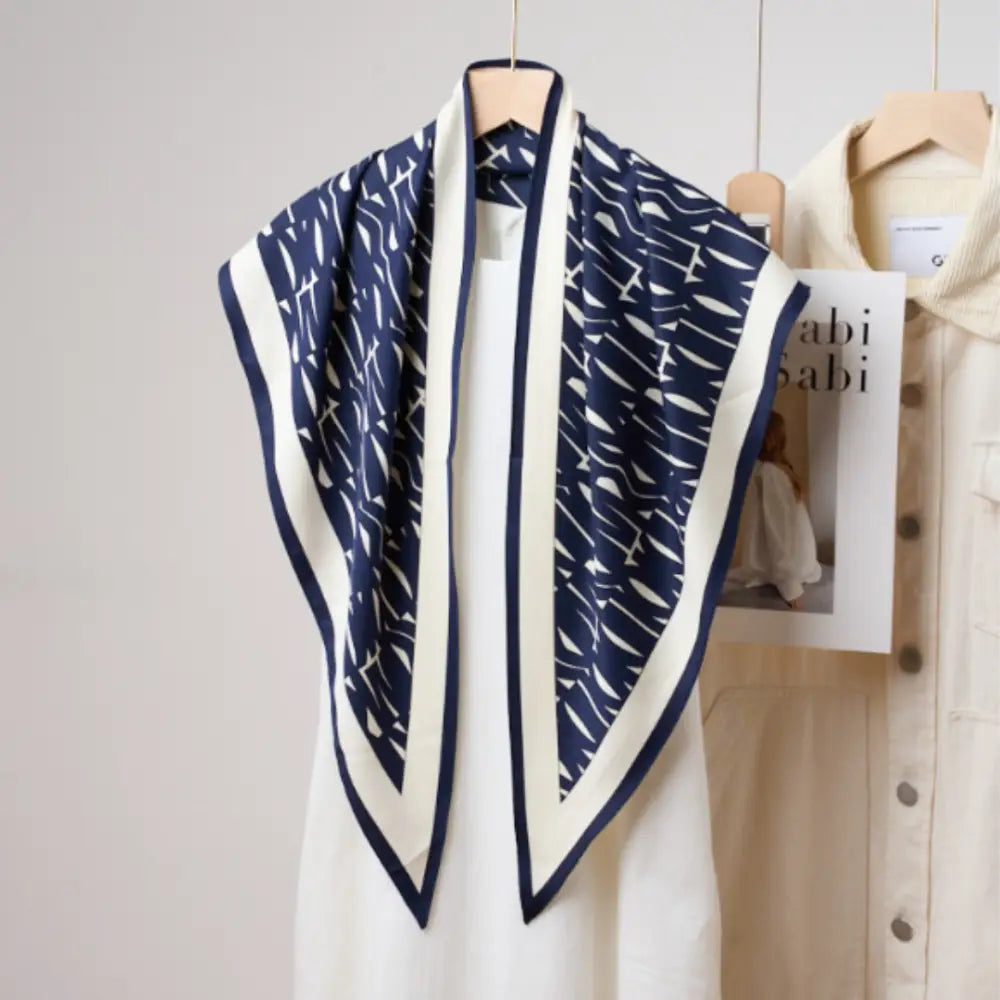 Foulard en triangle - Bleu / 135 cm
