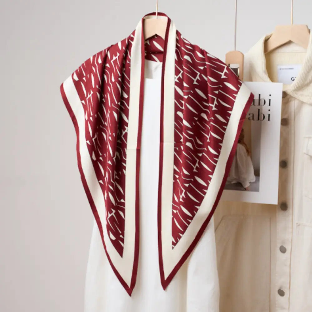 Foulard en triangle - Rouge / 135 cm