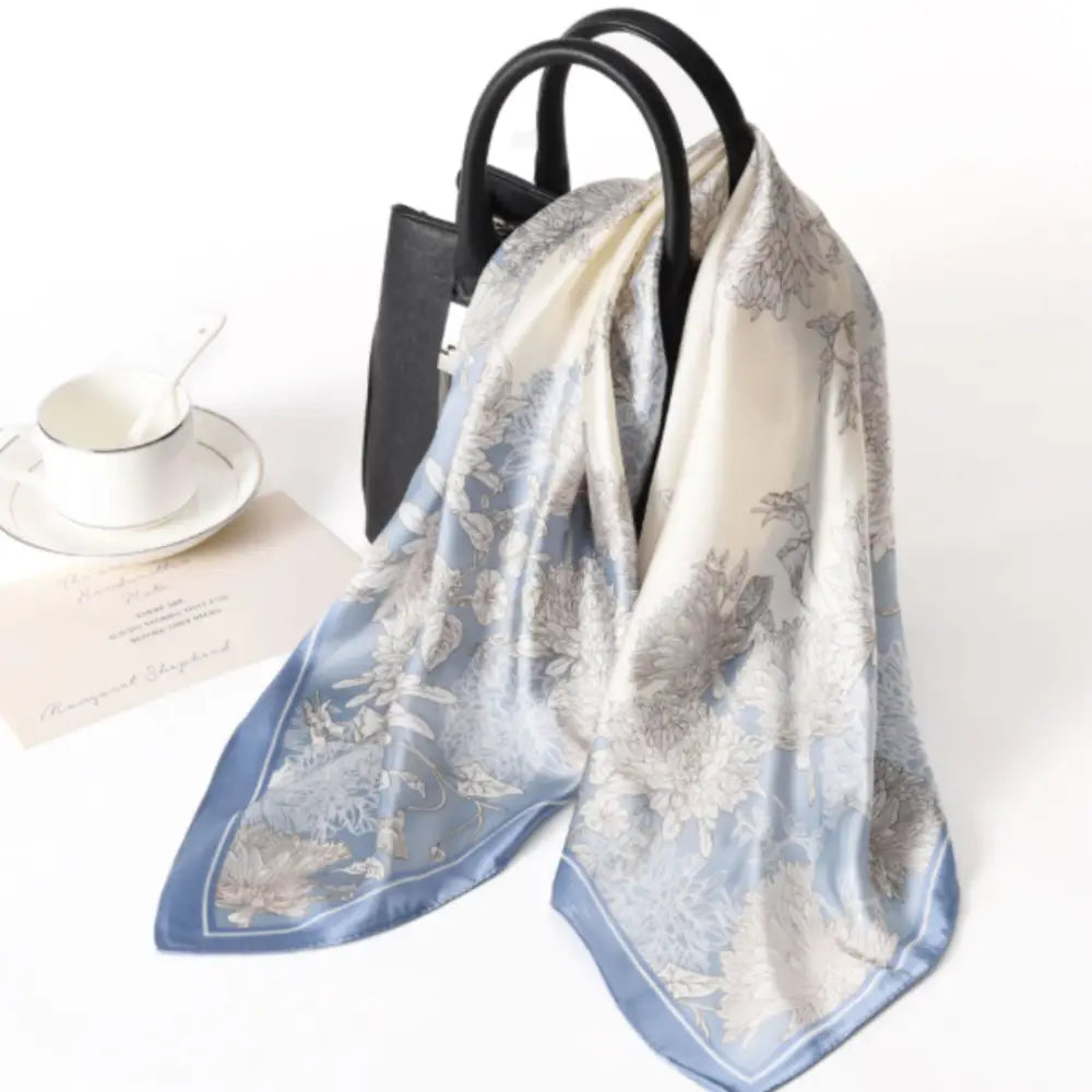 Foulard carre femme - Florales / 68 - 68 cm