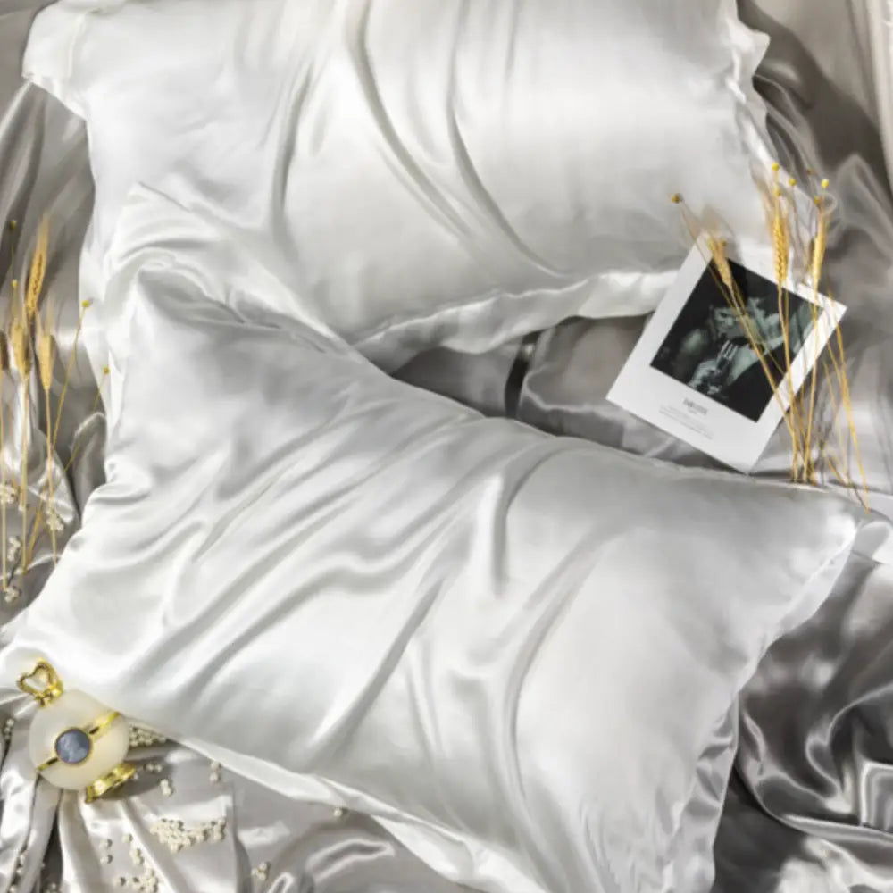 Taie d’oreiller en satin bienfaits - Blanc