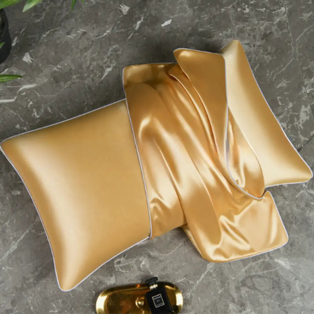 Taie d’oreiller satin 50x70 - Chameau dorée